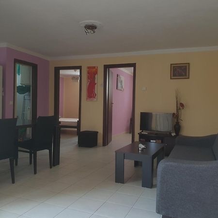 Plaza Apartments Vrasná 外观 照片